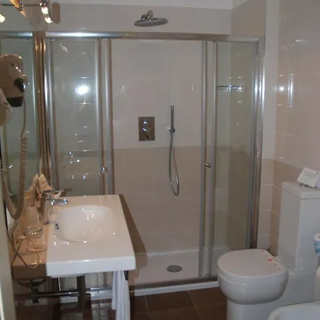Hotel Continental Brescia 4*