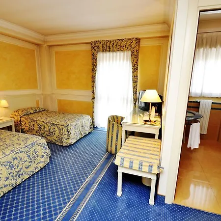 מלון Continental Brescia 4*